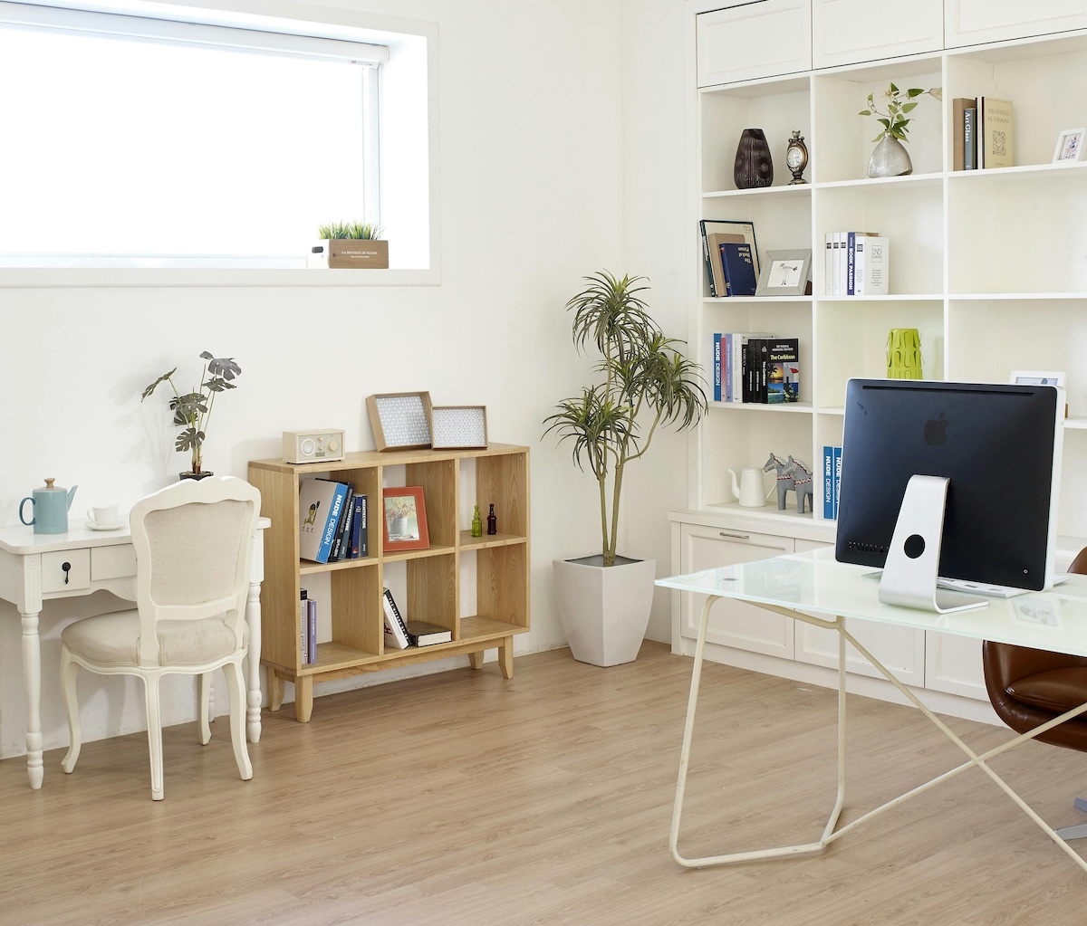 How to Create a Relaxing Home Office Space